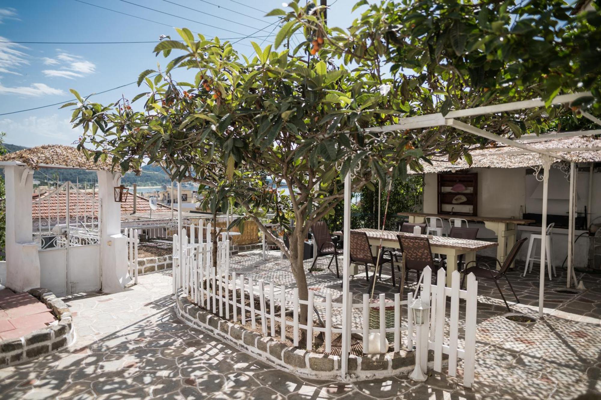 The Garden House Apartment Kavála Luaran gambar
